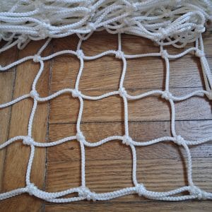 Сітка загороджувальна капронова (поліамід), d=4 мм, осередок 7.5 см, біла