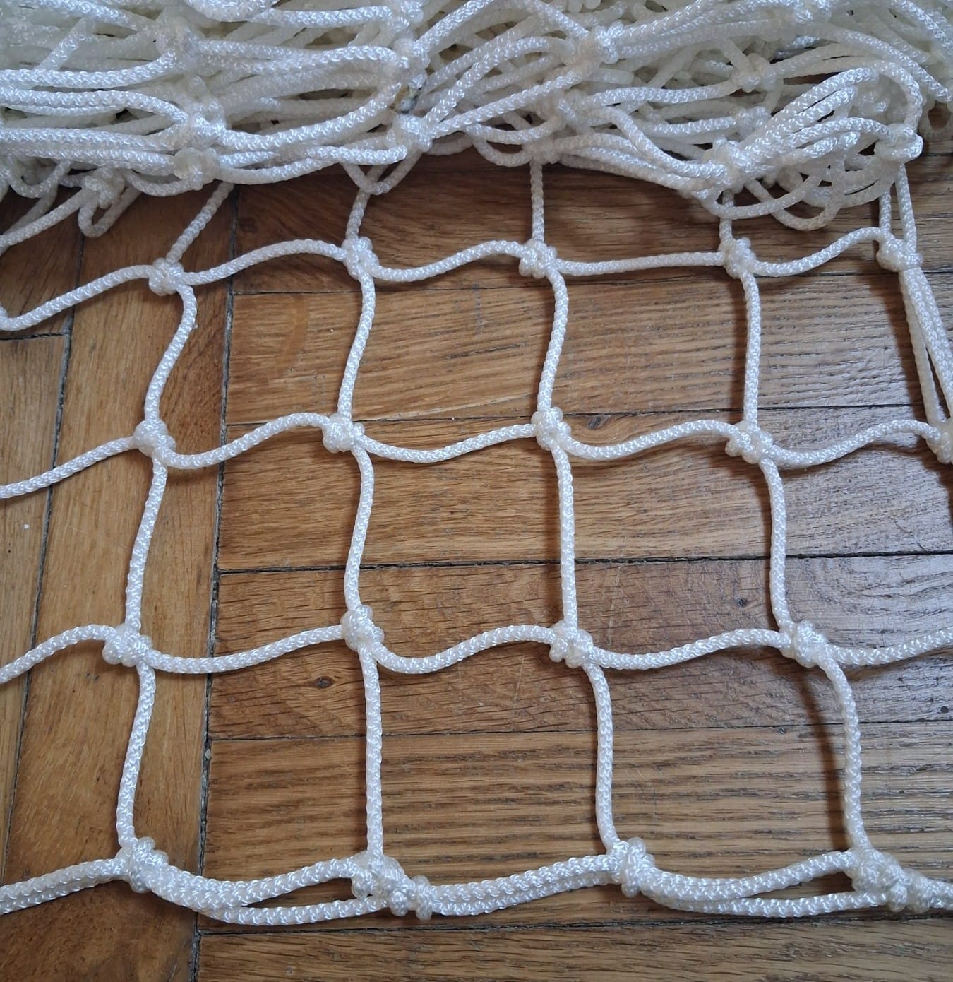 Сітка загороджувальна капронова (поліамід), d=4 мм, осередок 7.5 см, біла 1 Сітка загороджувальна капронова (поліамід), d=4 мм, осередок 7.5 см, біла