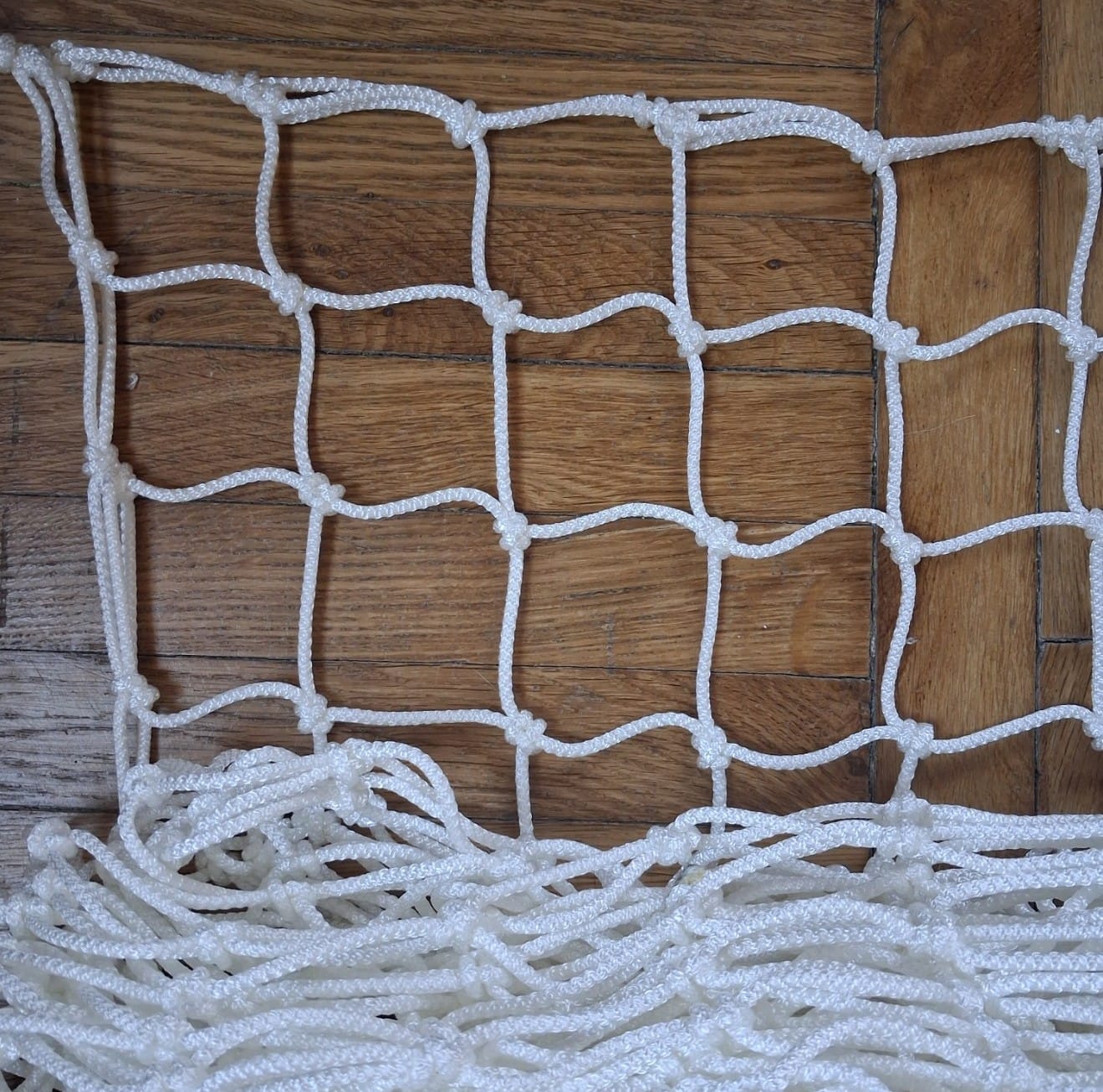 Сітка загороджувальна капронова (поліамід), d=4 мм, осередок 7.5 см, біла 3 Сітка загороджувальна капронова (поліамід), d=4 мм, осередок 7.5 см, біла - Зображення 3