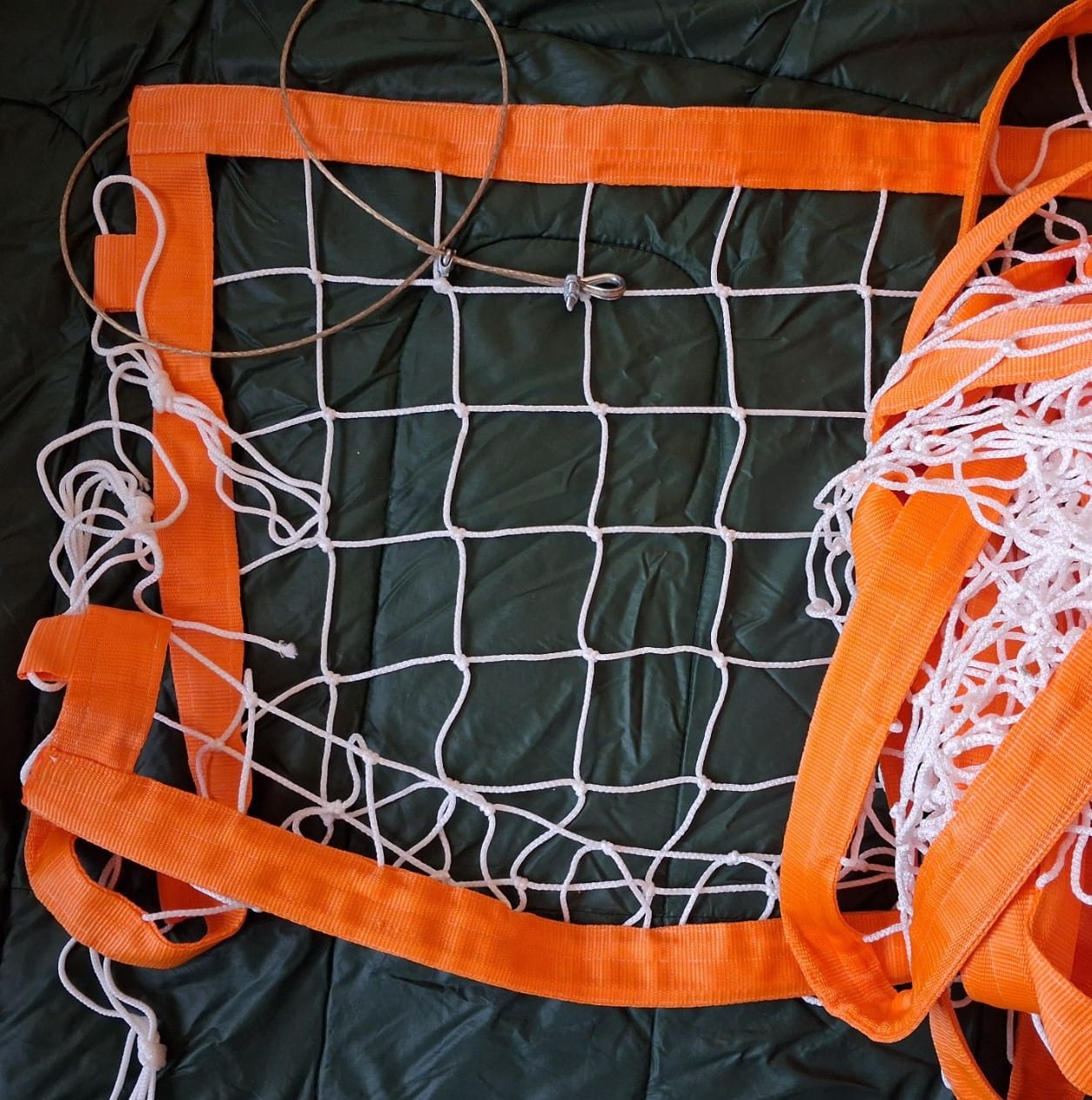 Волейбольна сітка СТАНДАРТ 10 НОРМА з тросом, колір в асортименті 1 Волейбольна сітка СТАНДАРТ 10 НОРМА з тросом, колір в асортименті